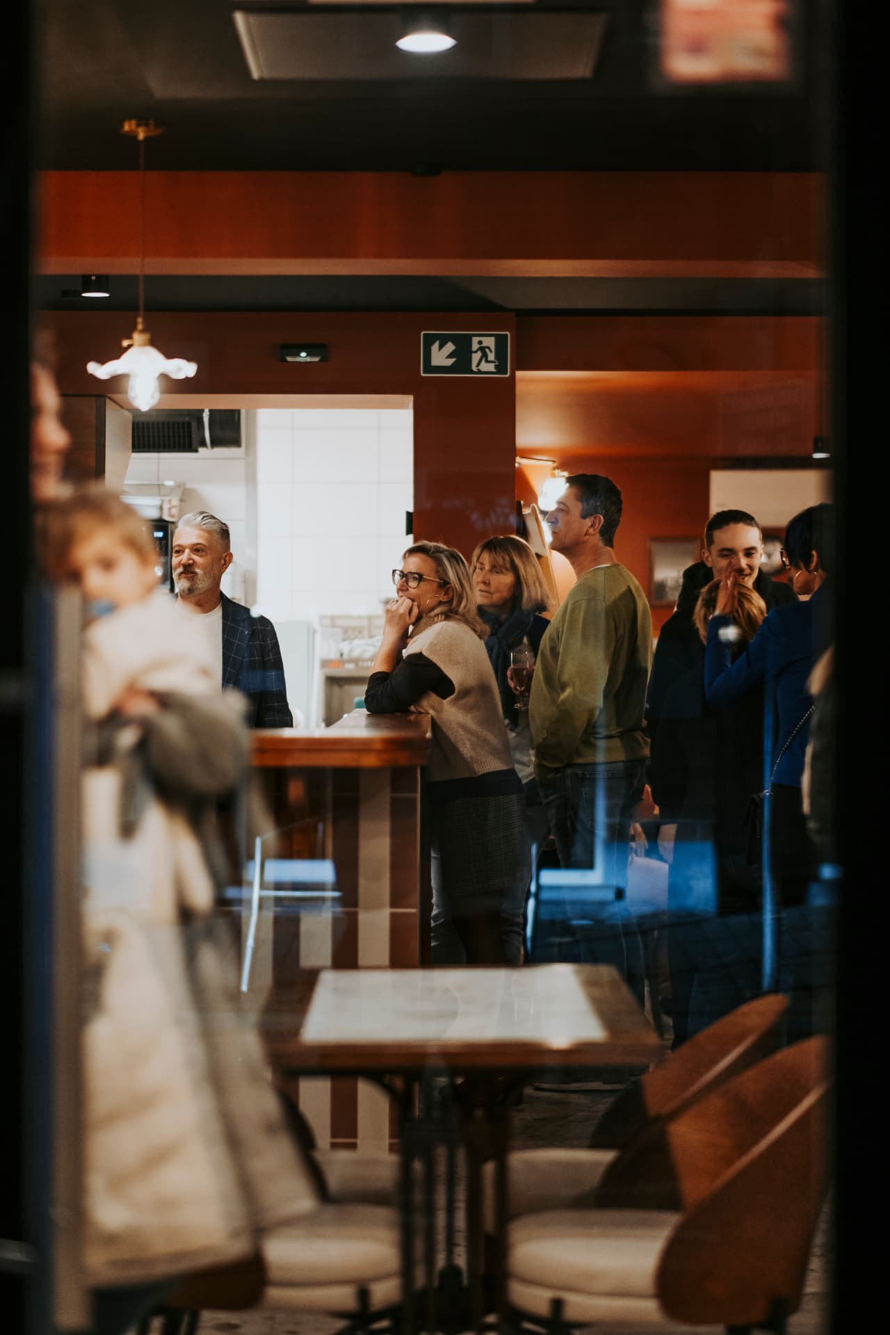 Ambiance du bar en soirée